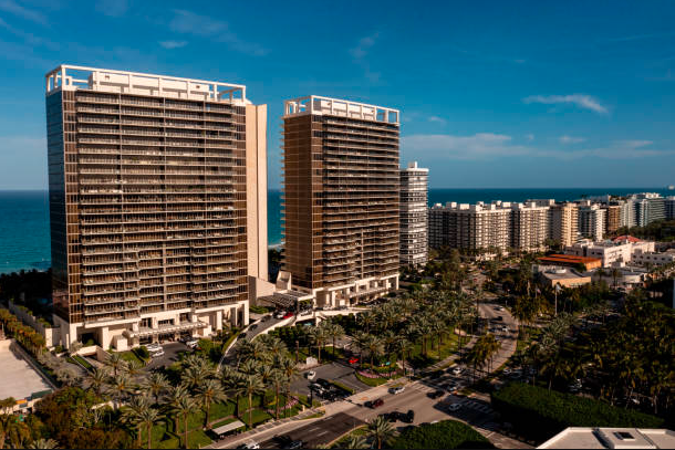 unveiling-miamis-5-premier-beachfront-retreats-luxurious-hotel-escapes