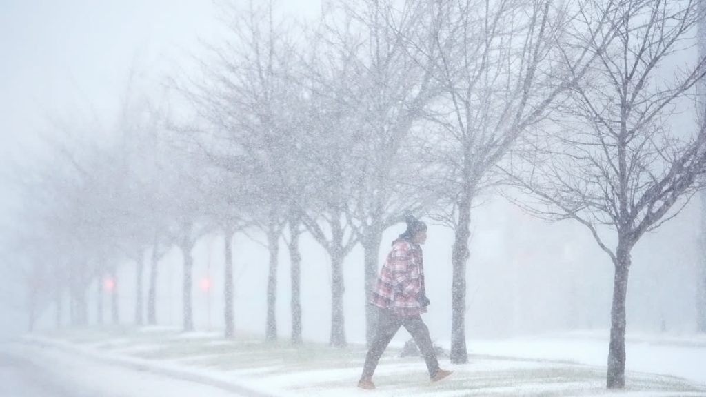 Urgent in Chicago: Snowfall and Treacherous Roads Ahead—Winter Weather Advisory Issued