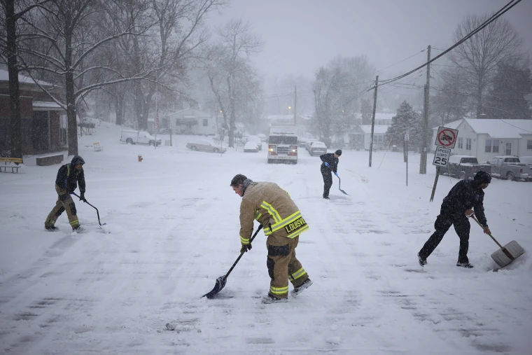 Baltimore on Ice Alert: Bitter Cold and Snow Threaten Hazardous Conditions