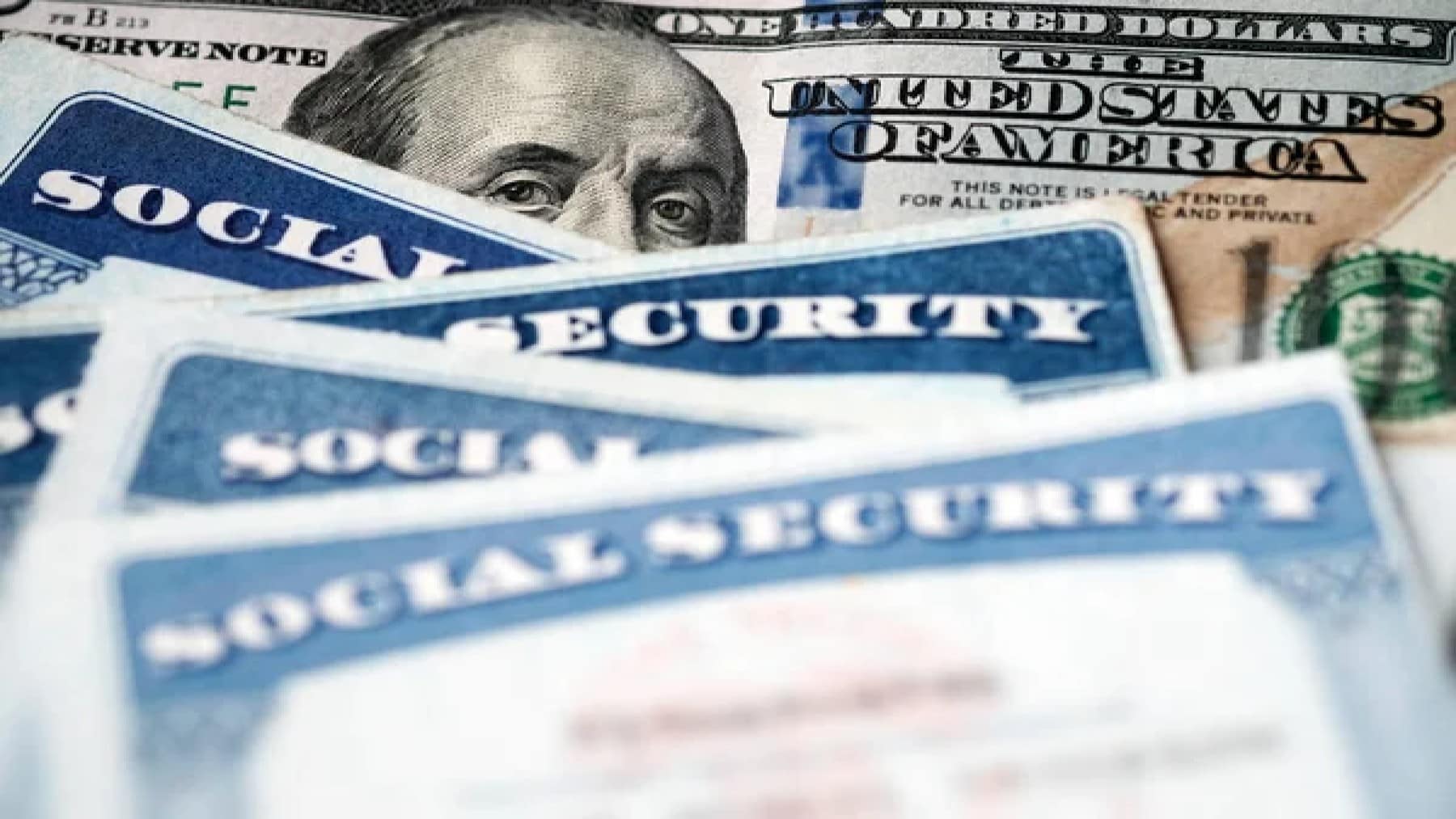 Big Payouts Are Hitting Bank Accounts Now: See If You’re Getting the $2,000 Social Security Check Today